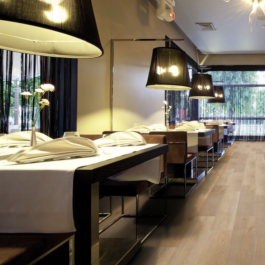 Виниловый пол под мрамор